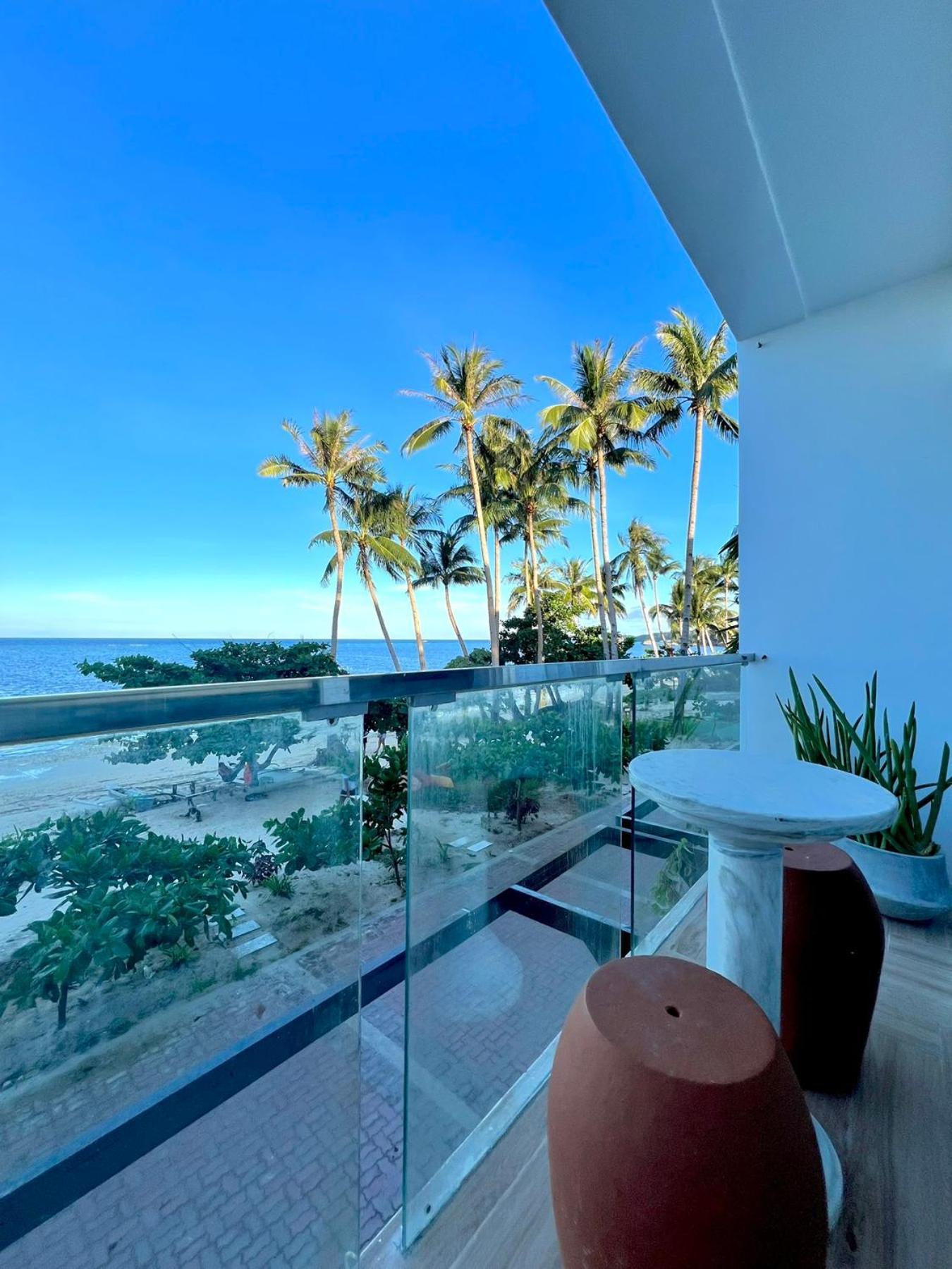Palassa Private Residences Balabag  Rum bild