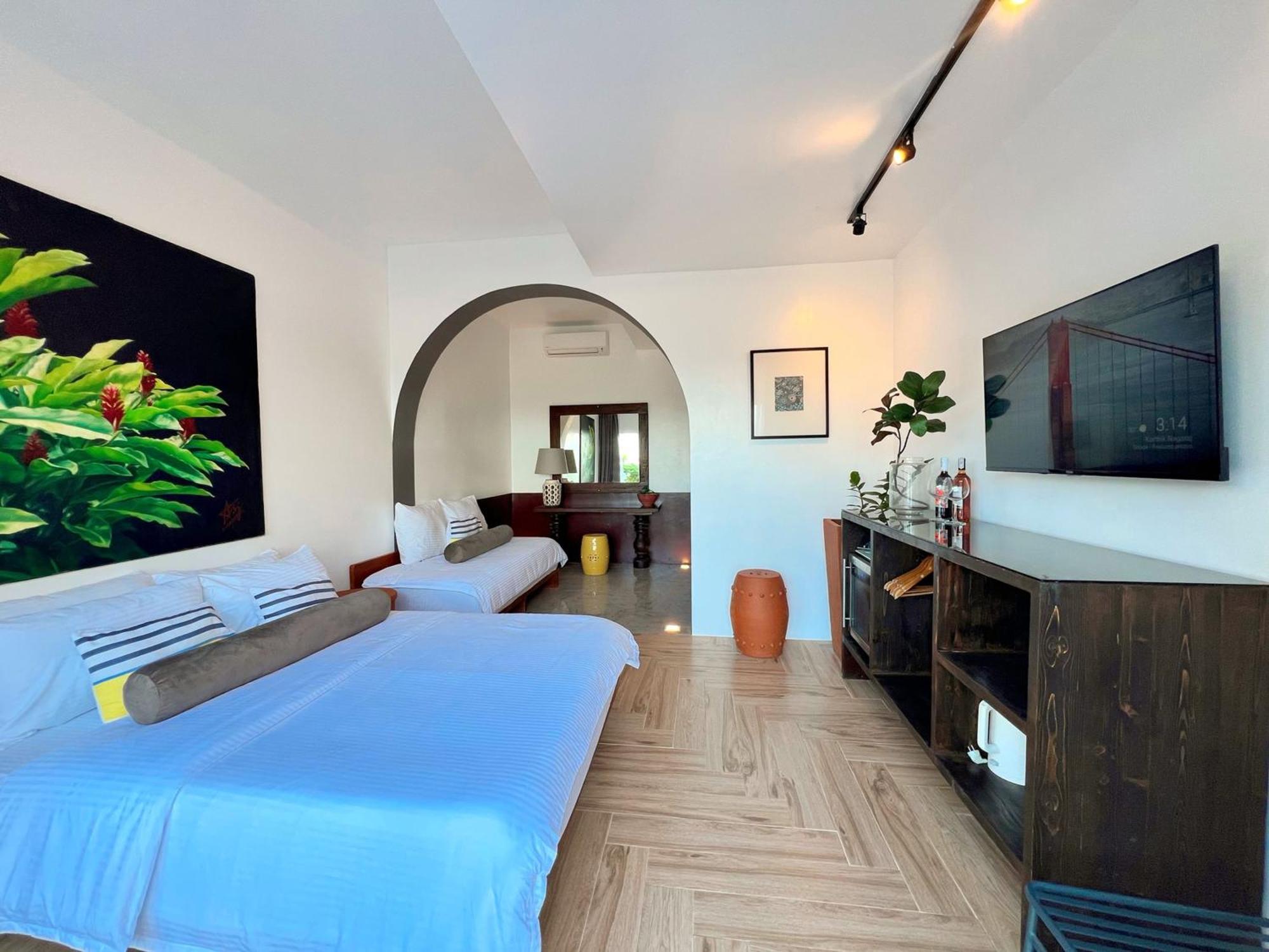 Palassa Private Residences Balabag  Rum bild