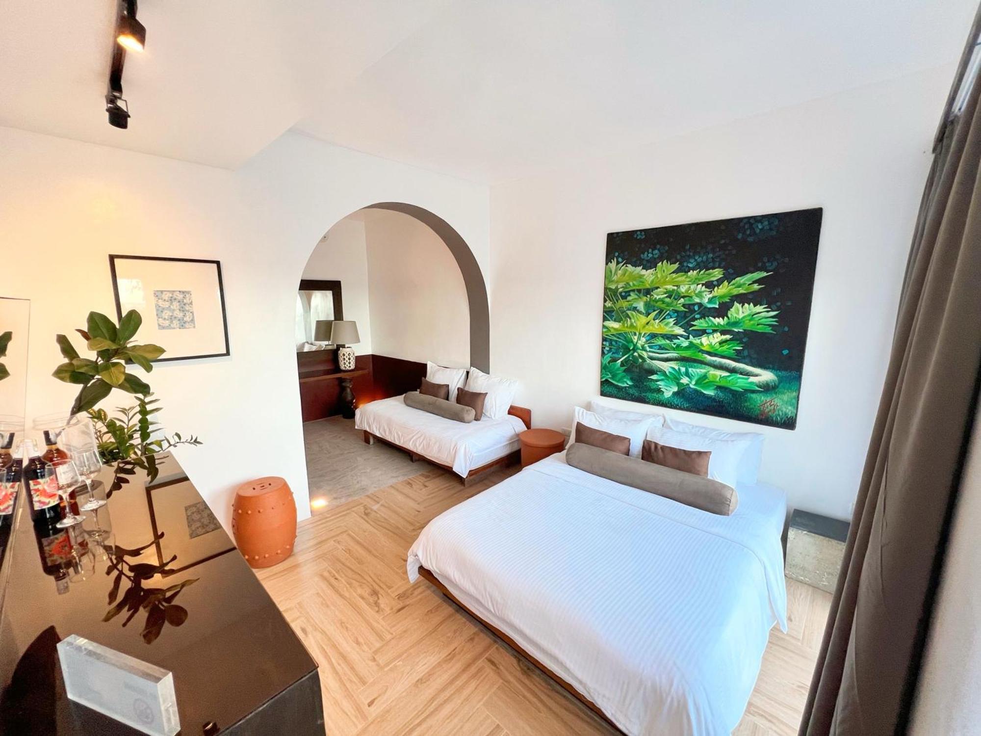 Palassa Private Residences Balabag  Rum bild