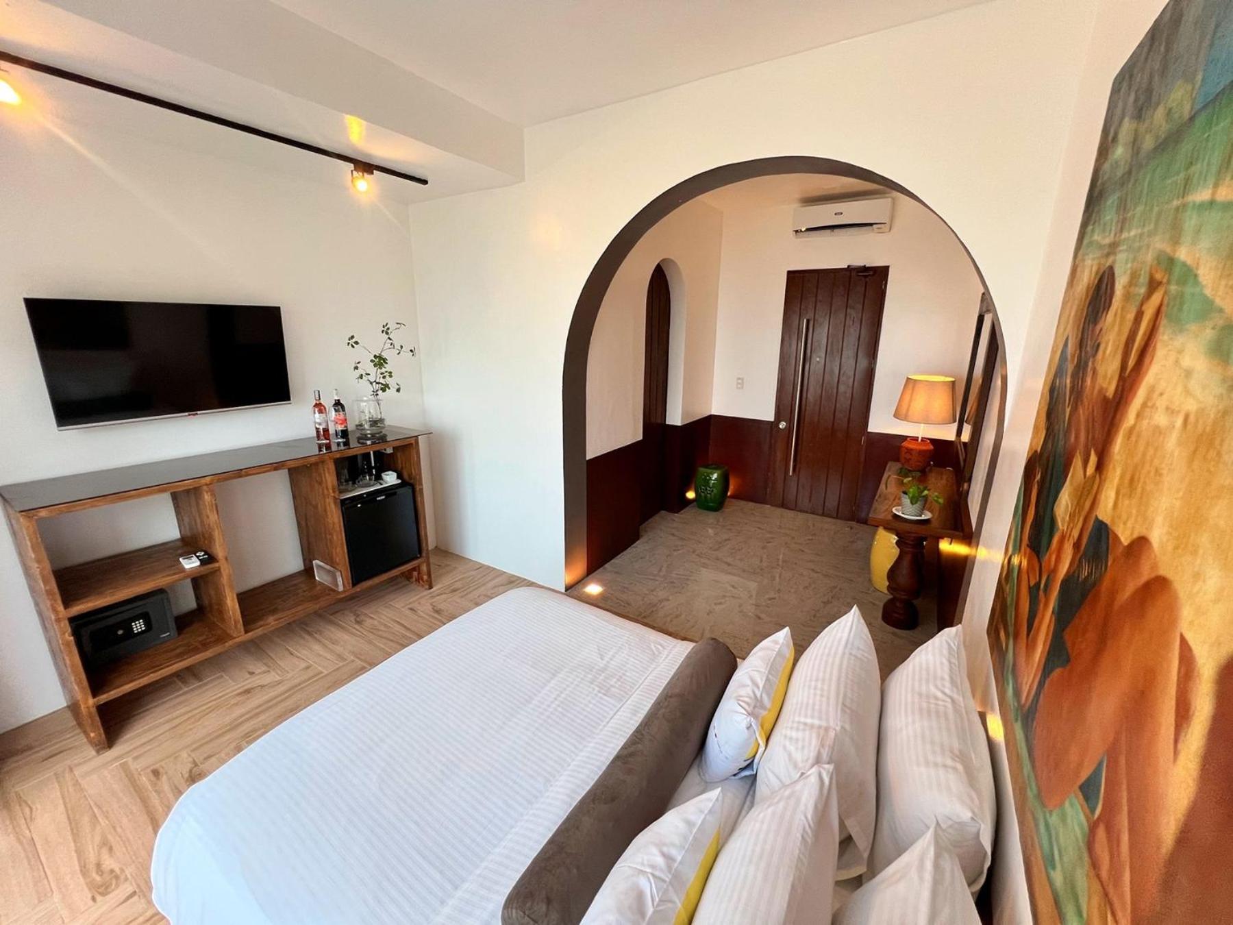 Palassa Private Residences Balabag  Rum bild